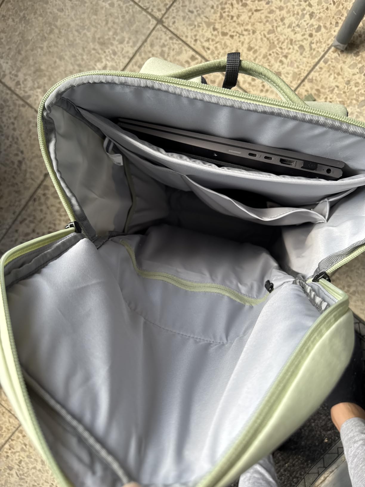 Carino ma senza spallacci imbottiti veri
