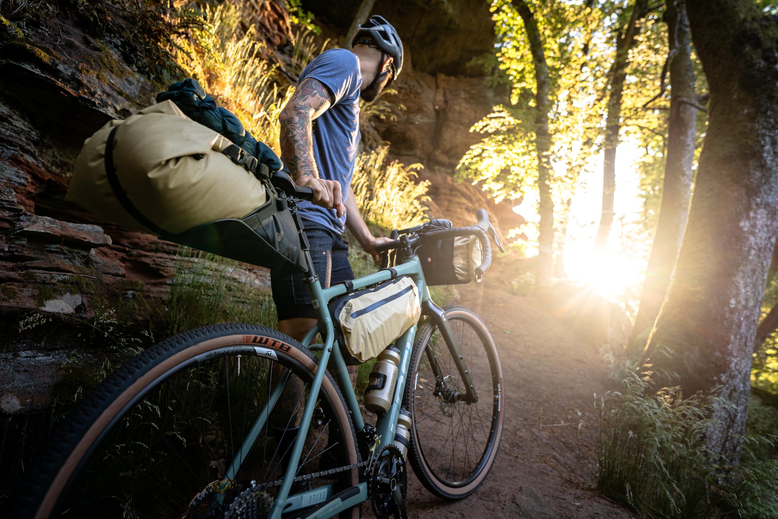 deuter-cabezon-sb-16-borsa-da-sella-e-portapacchi-impermeabile-roll-top-per-bici image 8